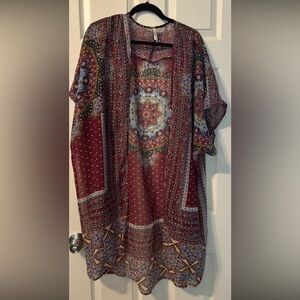 Truth NYC Bohemian Star Patterned Kimono - Burgundy and Gold